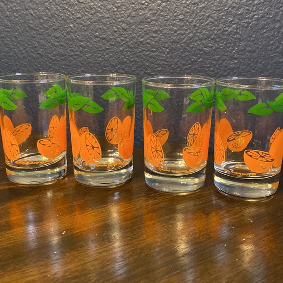 {SOLD NOT AVAILABLE} Vintage anchor hocking orange juice cups - Picture 2 of 5